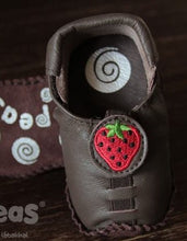 Load image into Gallery viewer, ON SALE - Shupeas Expandable Shoes (4sizes in 1 shoe)