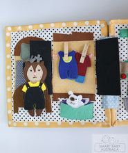 Load image into Gallery viewer, Busy Book / Quiet Book /Travel Toy - Animal Doll House